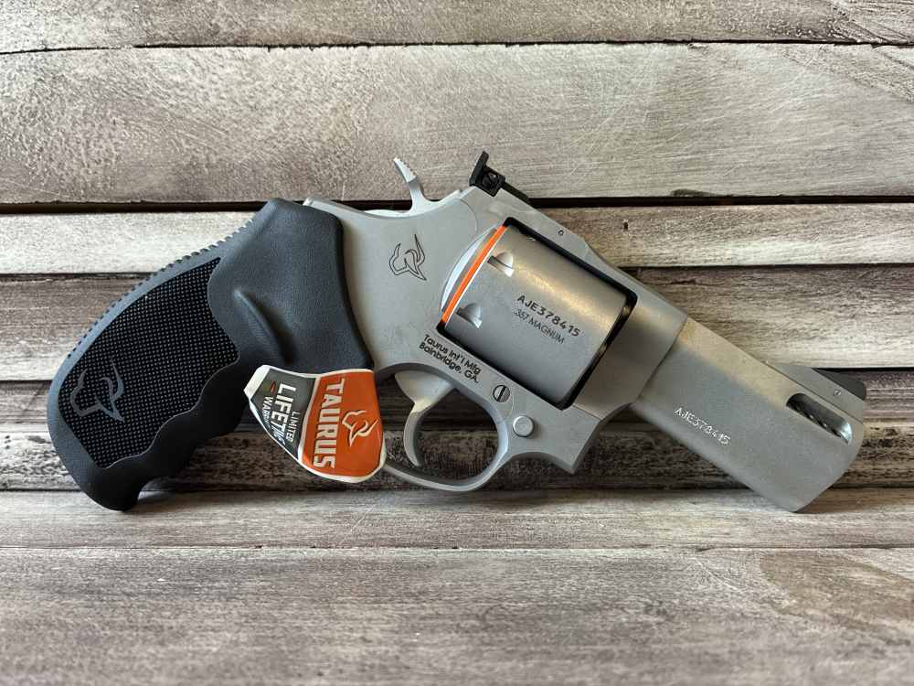 NIB Taurus 692 357 Magnum | 38 Special | 9mm 7 DA/SA IN STOCK-img-2