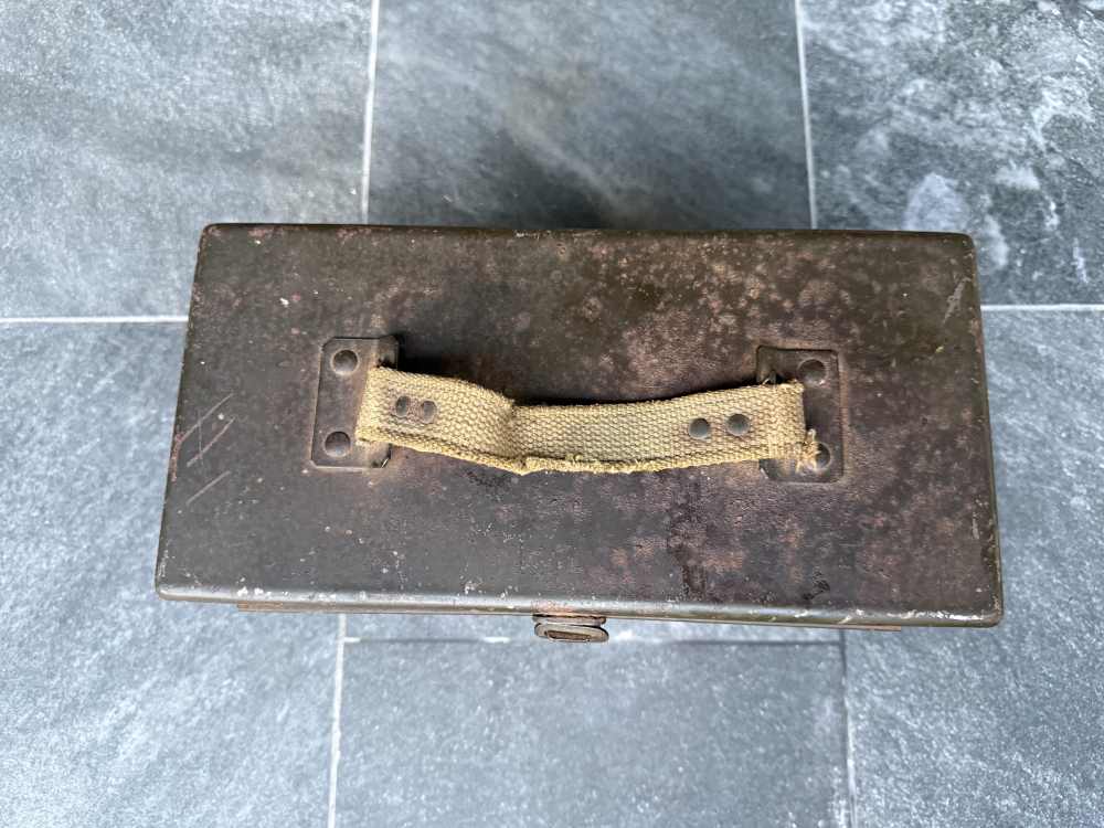 US WWII M17 Ammunition Chest .50 Cal M2 Browning Ammo Box Metal Can Canvas -img-2