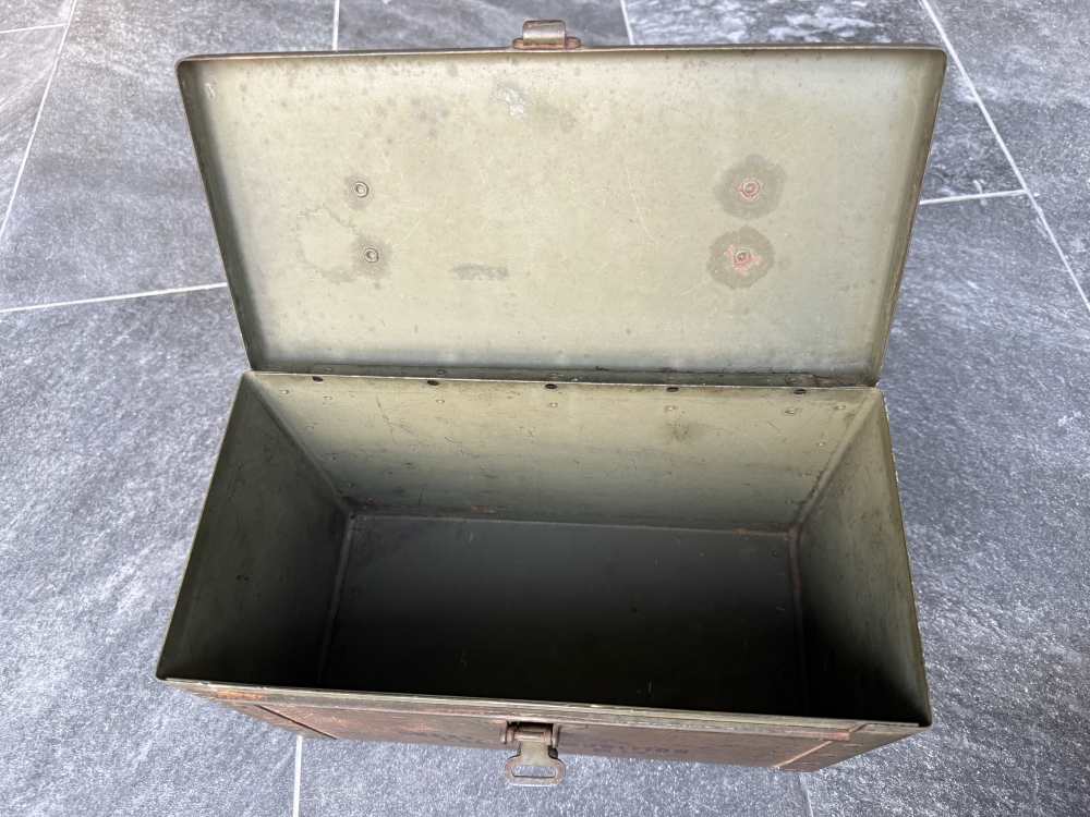 US WWII M17 Ammunition Chest .50 Cal M2 Browning Ammo Box Metal Can Canvas -img-8
