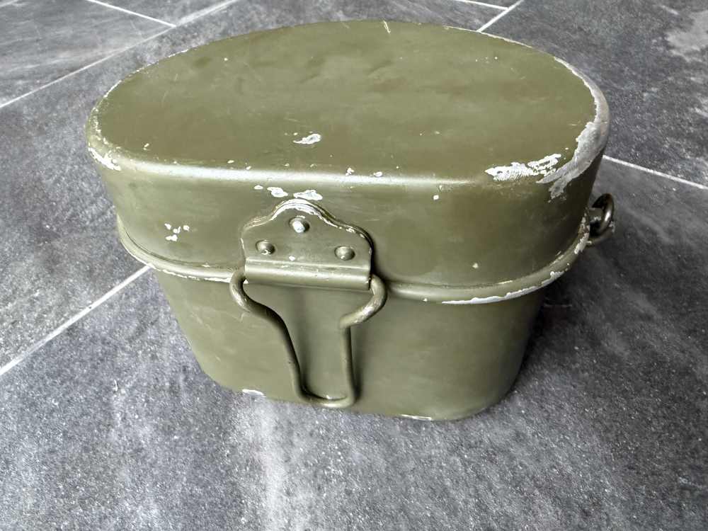 SEO Title: Vintage Post-War Aluminum Kidney Mess Kit WWII M31 Style-img-2