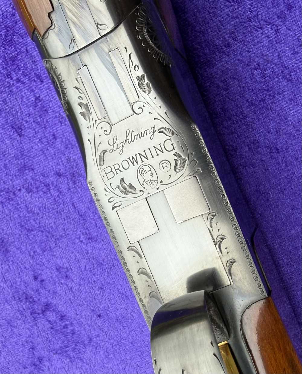 Browning Lightning Superposed Broadway Trap 12 Ga O/U 32" Cased 1965 C&R-img-22