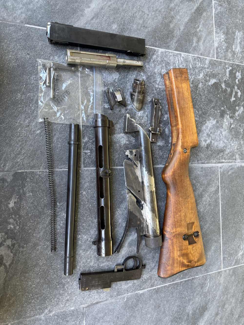 TITLE: Finnish Suomi KP/-31 M31 9mm Parts Kit WWII SMG Wood Stock Surplus  -img-0