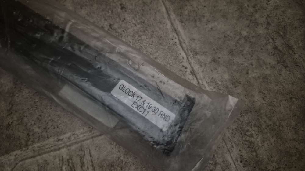 GLOCK 30RD 9MM MAGAZINE MODEL 17 19 26 34 PRE-BAN 9X19 METAL-img-1