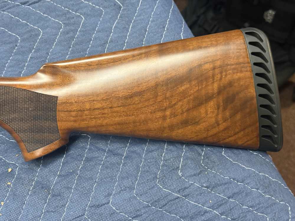 Beautiful Benelli Montefeltro 12ga with wood No reserve -img-6