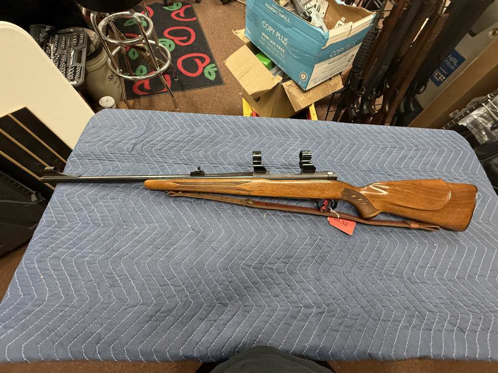 Very Nice Winchester Model 70 In 225 Winchester Hard to Find -img-1