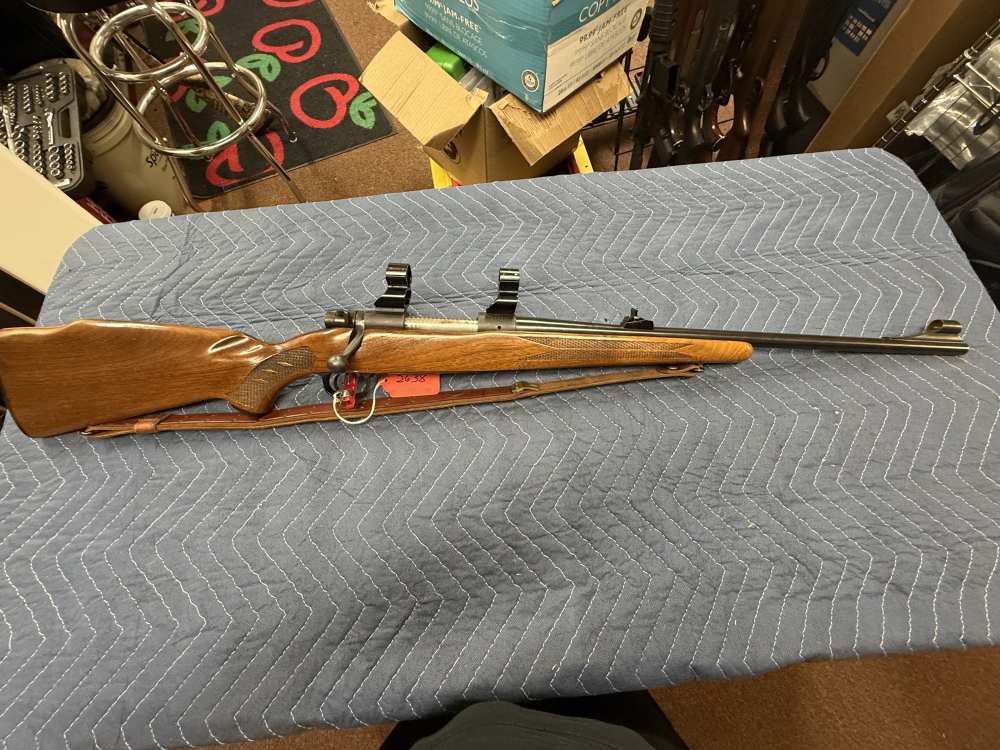 Very Nice Winchester Model 70 In 225 Winchester Hard to Find -img-0