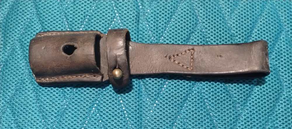 Mauser K98 / M48 bayonet leather frog -img-0