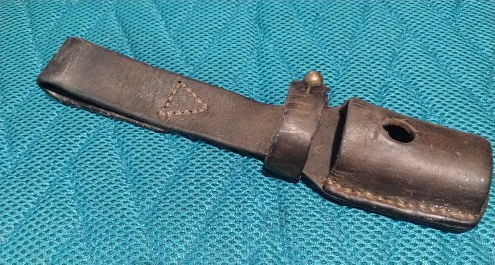 Mauser K98 / M48 bayonet leather frog -img-1