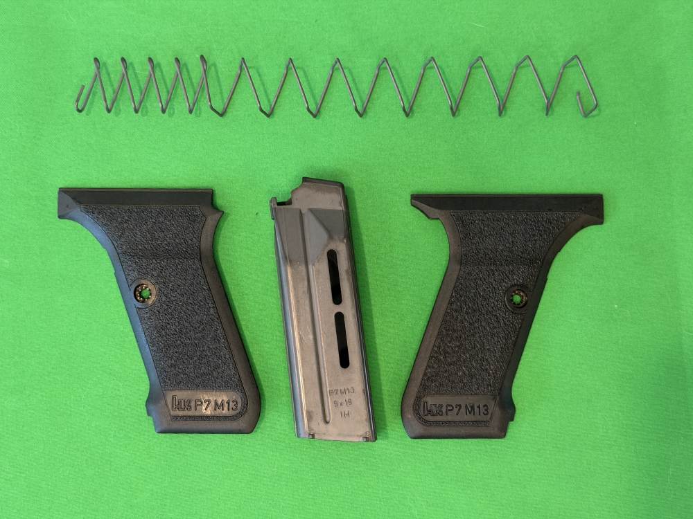 HK P7  P7M13 ORIGINAL GERMANY SPARE PARTS LOT, THE KIT EVERY P7 OWNER NEEDS-img-3