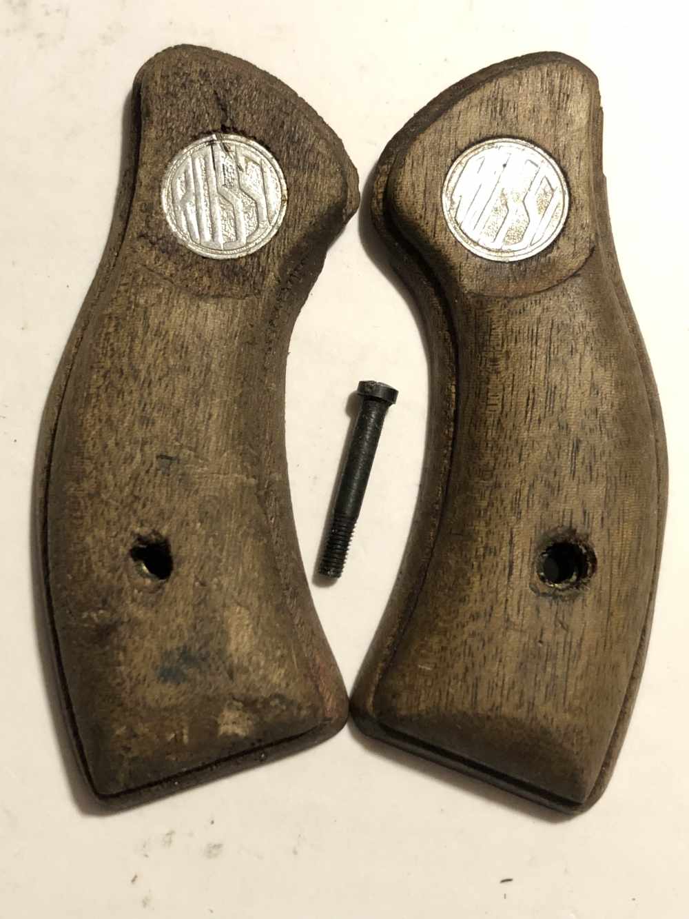 Rossi model 60 wooden grips Model 31 38 51 68 687 69 70 88 89-img-0