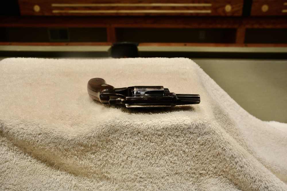 S&W model 37 snubnose-img-3