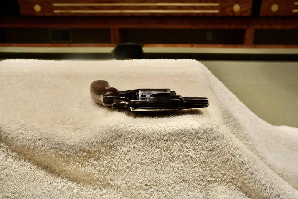 S&W model 37 snubnose-img-2