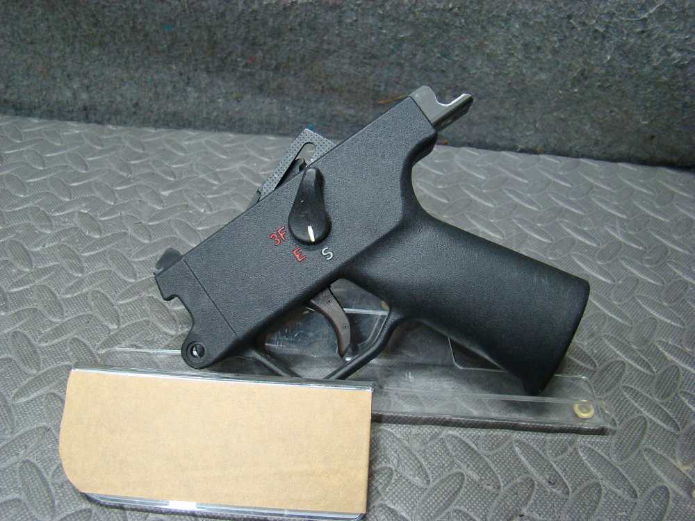HK  MP5  3 round burst pack with rare housing-img-1