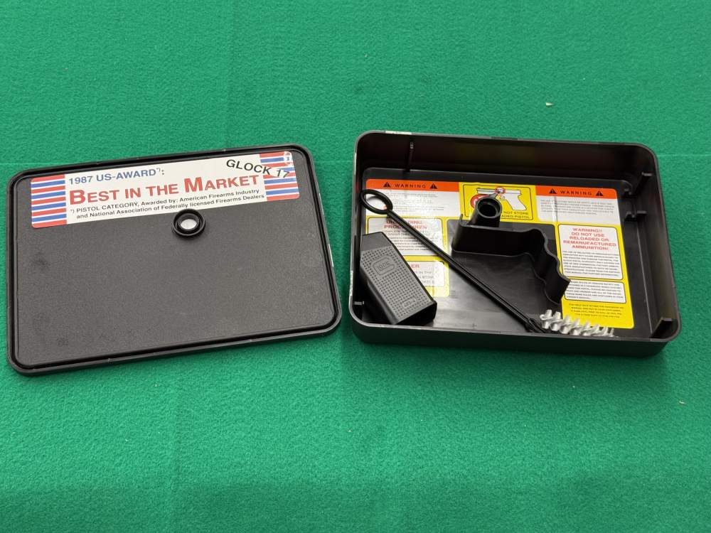 Glock 17 Gen 1 Classic 9mm 4.25" Bbl-img-15