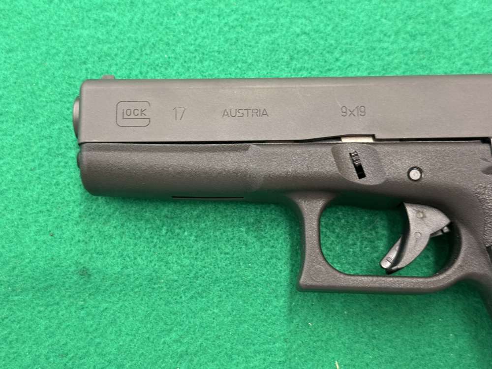 Glock 17 Gen 1 Classic 9mm 4.25" Bbl-img-4