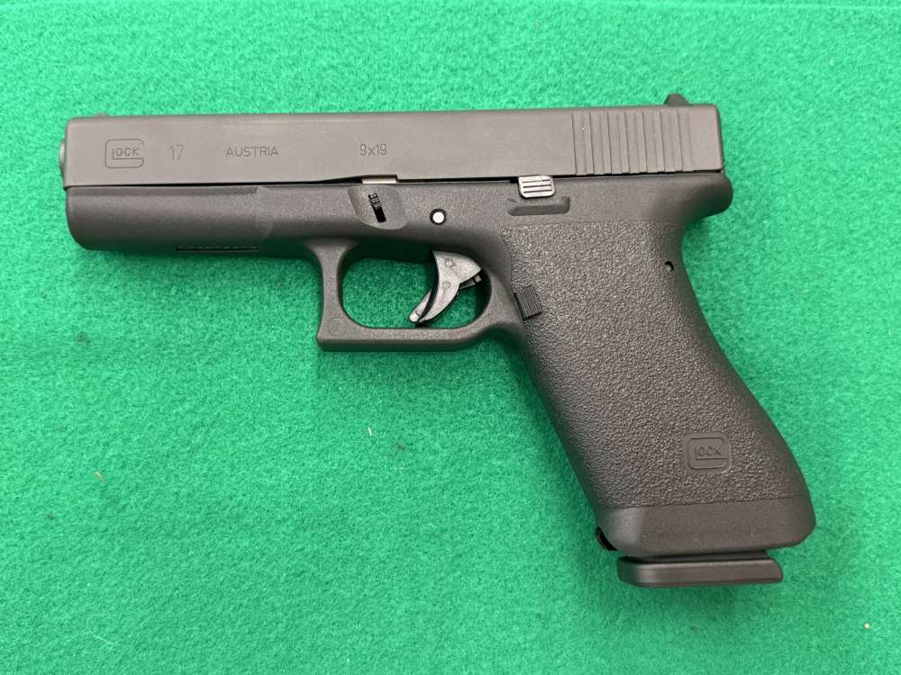 Glock 17 Gen 1 Classic 9mm 4.25" Bbl-img-1