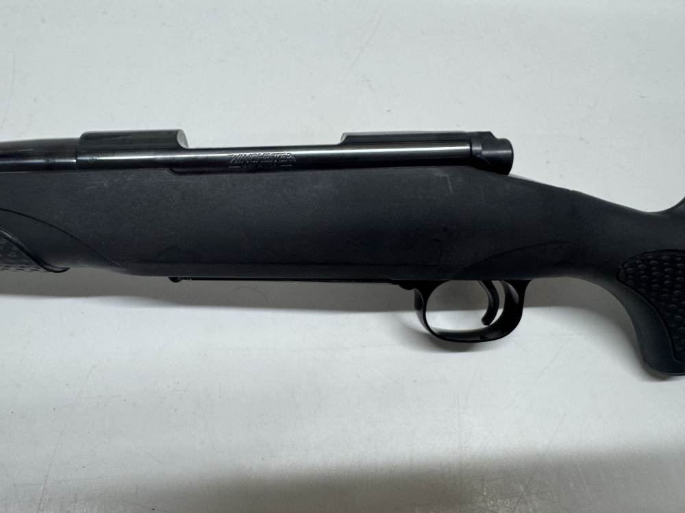 Winchester 70 Ultimate Shadow 325 WSM-img-8