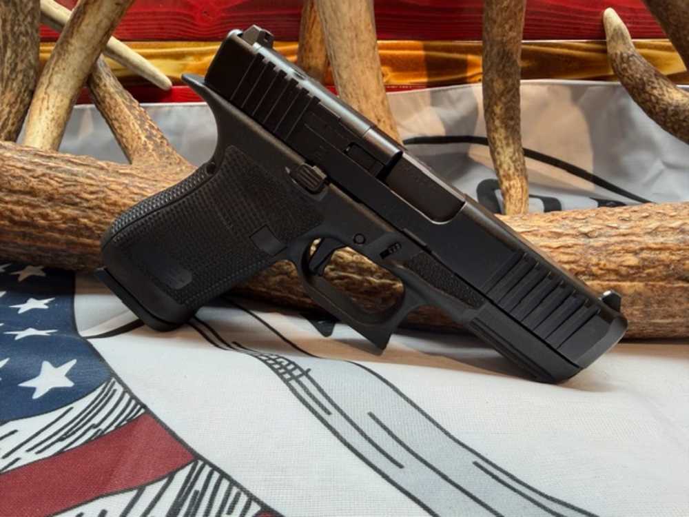 GLOCK 19 GEN 6 9MM SEMI-AUTO PISTOL-img-1