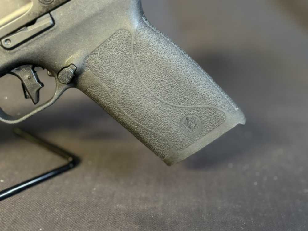 Smith and Wesson M&P5.7 Crimson Trace Green-img-2