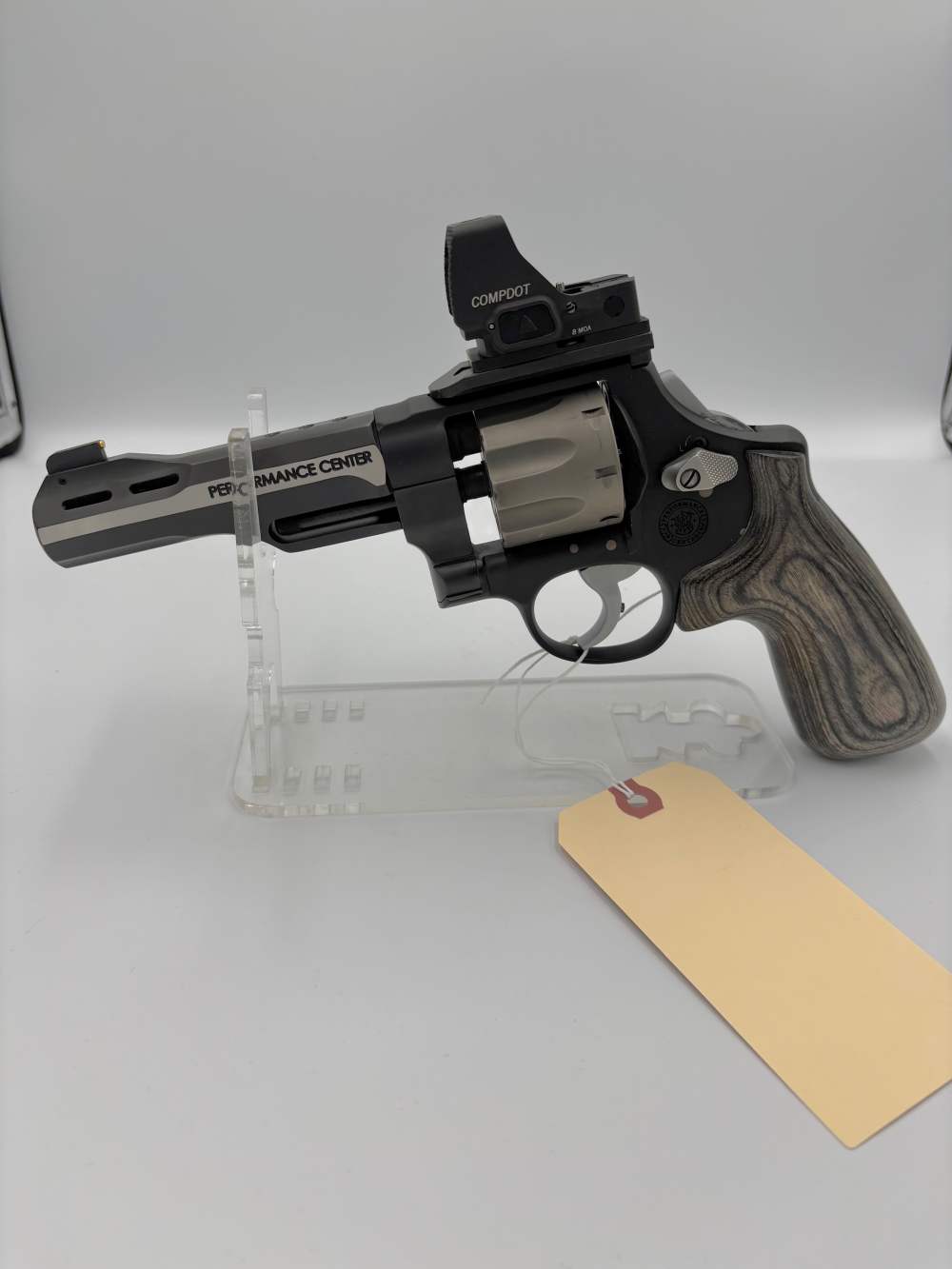 Smith and Wesson S&W 327 Jerry Miculek Edition -img-1