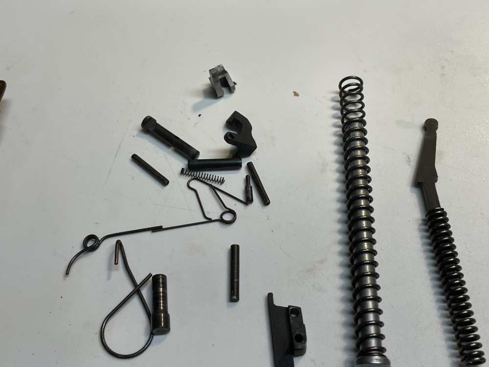 Browning BDA .380 parts barrel slide grips -img-13
