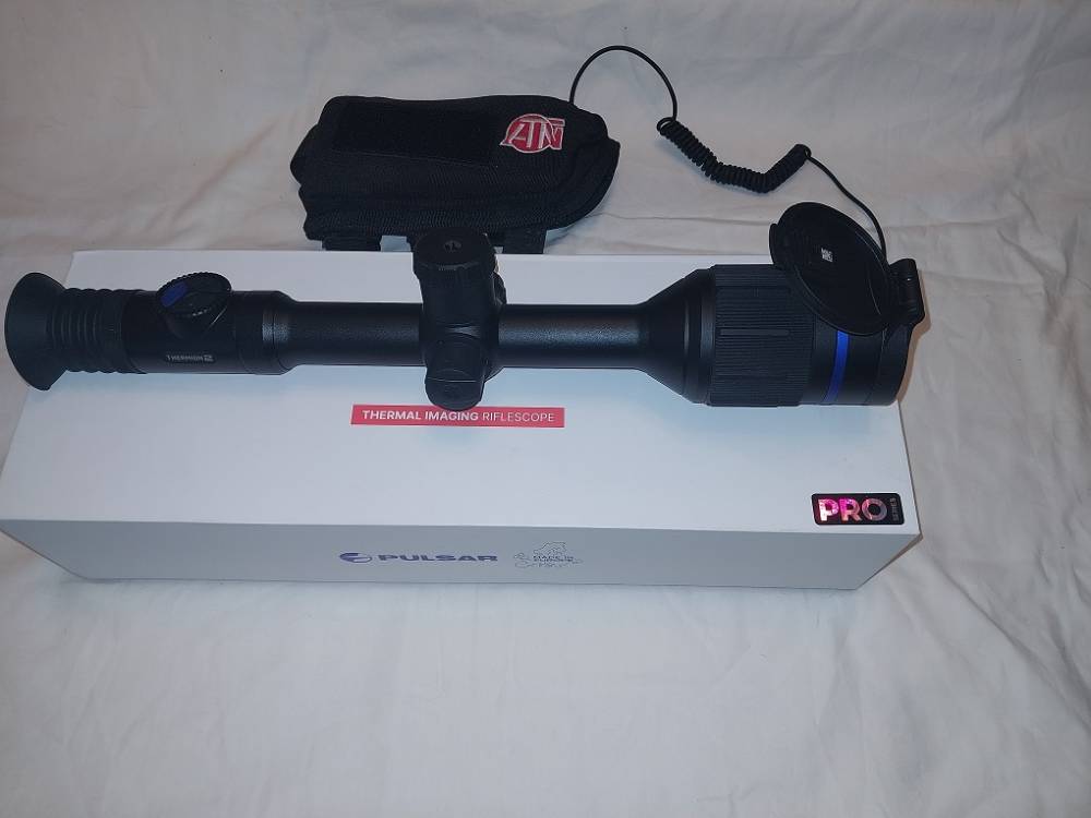 Thermion 2 XQ50 PRO 3-12 Thermal Riflescope + Spare Battery Pack-img-1