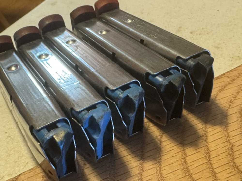 Lot of 10, S&W, 4006, 11 Round, 40S&W, Red Base, Magazines, Item P-632-img-18