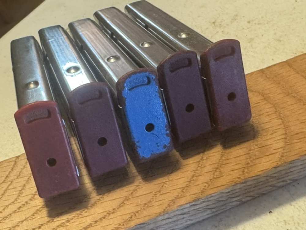 Lot of 10, S&W, 4006, 11 Round, 40S&W, Red Base, Magazines, Item P-633-img-17