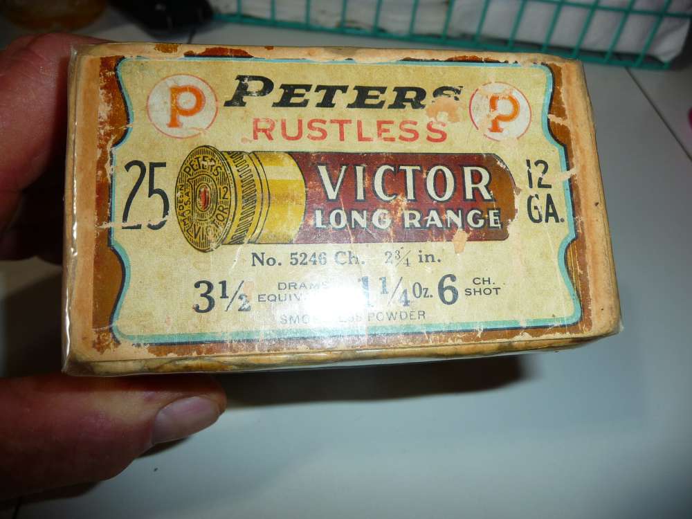 FULL TWO PIECE PETERS VICTOR BOX NO 6 SHOT RUSTLESS  12 GA-img-1