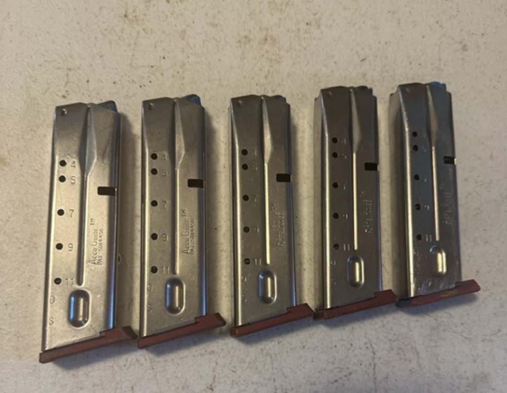 Lot of 5, S&W, 4006, 11 Round, 40S&W, Red Base, Magazines, Item P-634-img-0