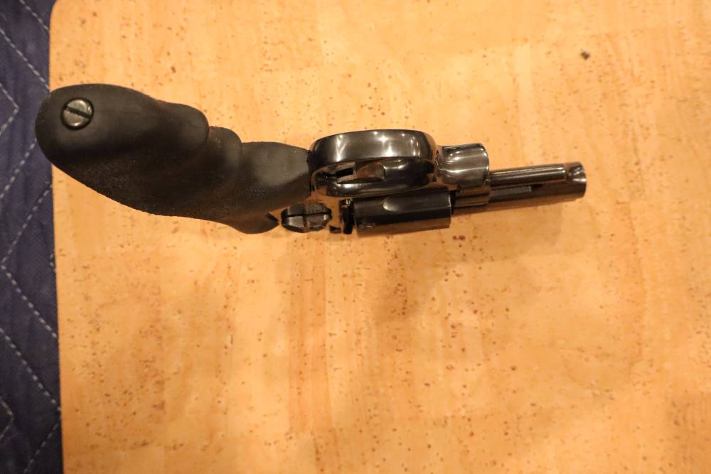 Smith & Wesson  Mod 19  357 mag Excellent condition in Factory Box -img-9