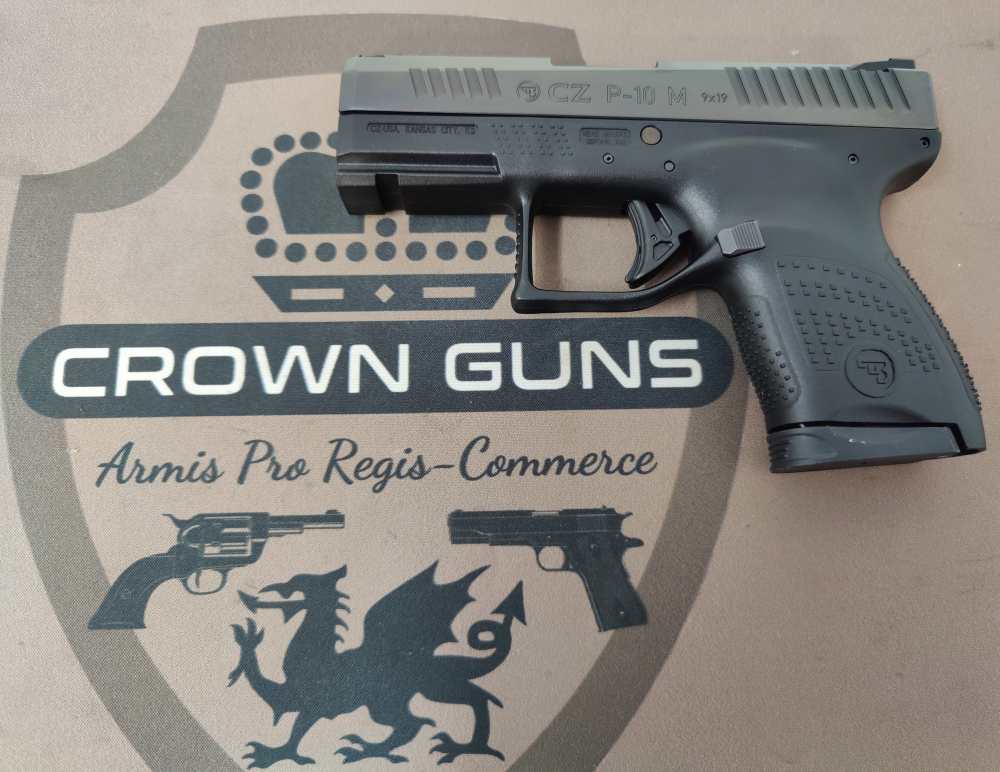 CZ P-10 M in 9mm, with 5 magazines, EXCELLENT-img-6