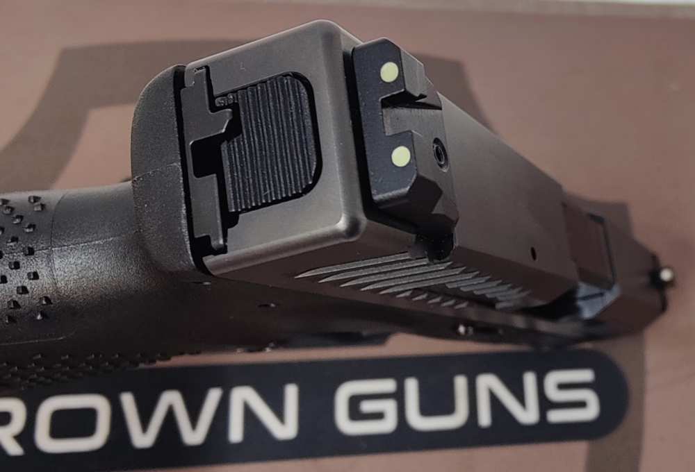 CZ P-10 M in 9mm, with 5 magazines, EXCELLENT-img-3