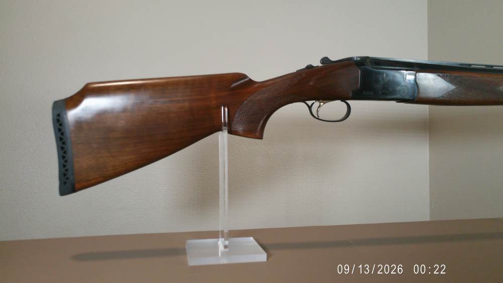 Khan Arthemis Model 12 O/U 12-gauge shotgun in very good condition.-img-3