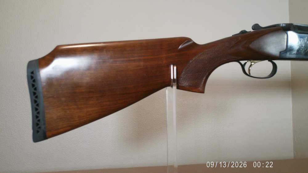 Khan Arthemis Model 12 O/U 12-gauge shotgun in very good condition.-img-2