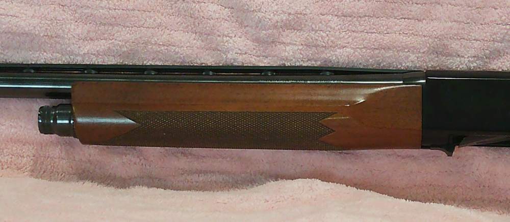 Winchester New Model 1400 Walnut semi-automatic 12-gauge shotgun.-img-3