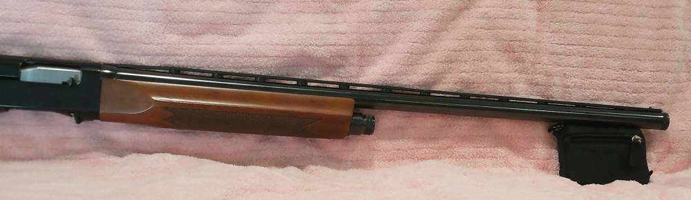 Winchester New Model 1400 Walnut semi-automatic 12-gauge shotgun.-img-7