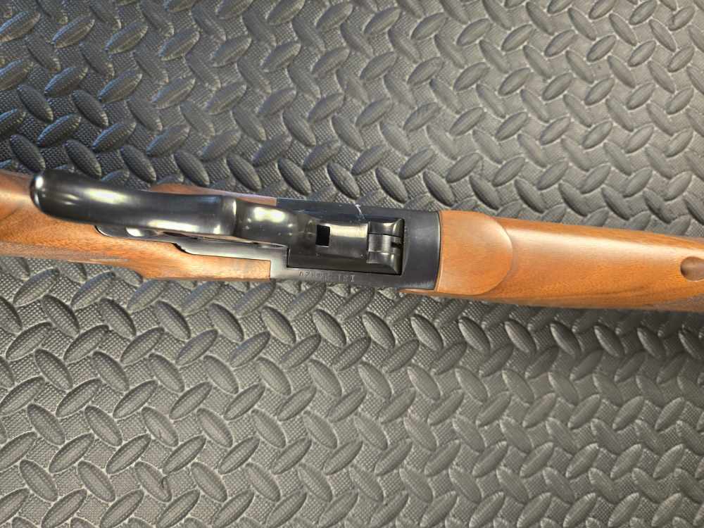 Like new no reserve Ruger No. 1 300 Win Mag falling block-img-13