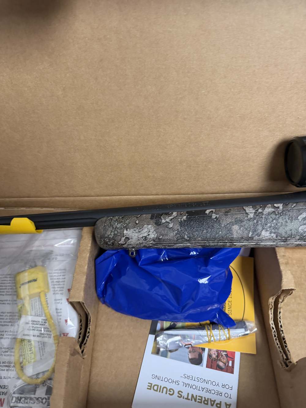 Mossberg Patriot Super Bantam, 243 Win, 20", Camo Finish, 5 Rds-img-4