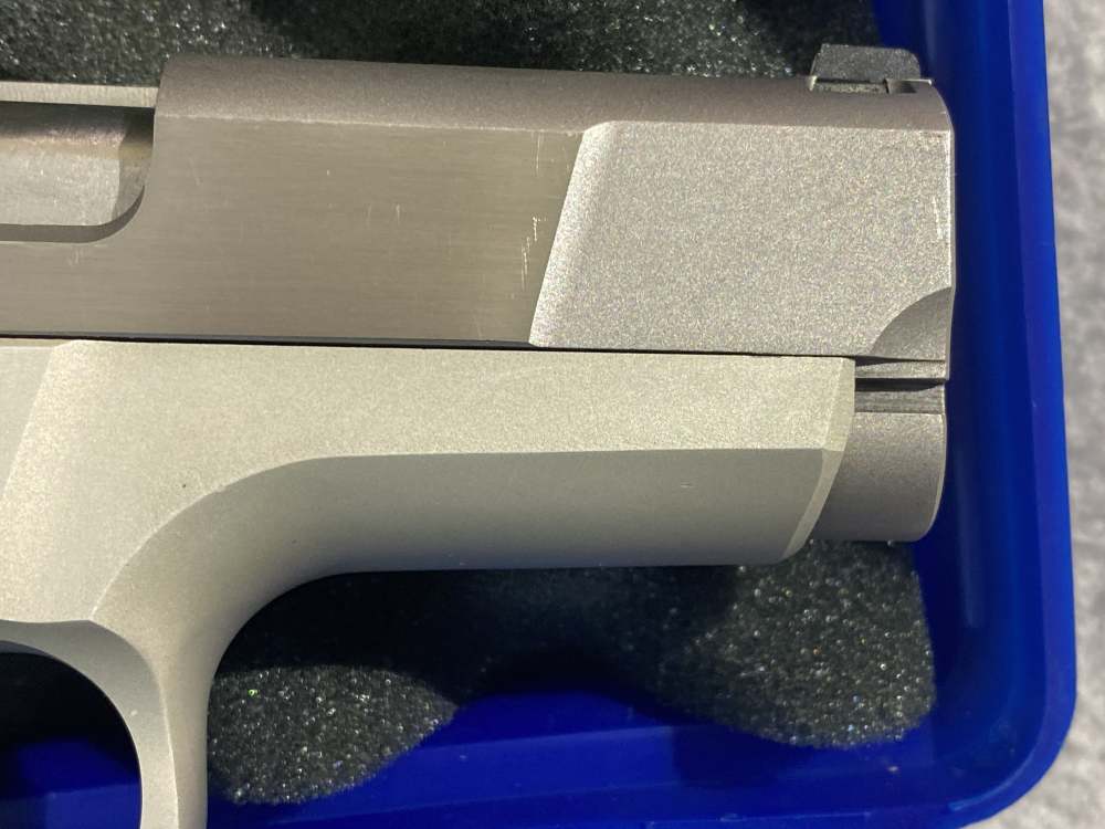 Wow S&W Performance Center 4006 SHORTY FORTY – LEW HORTON – Compact .40-img-4