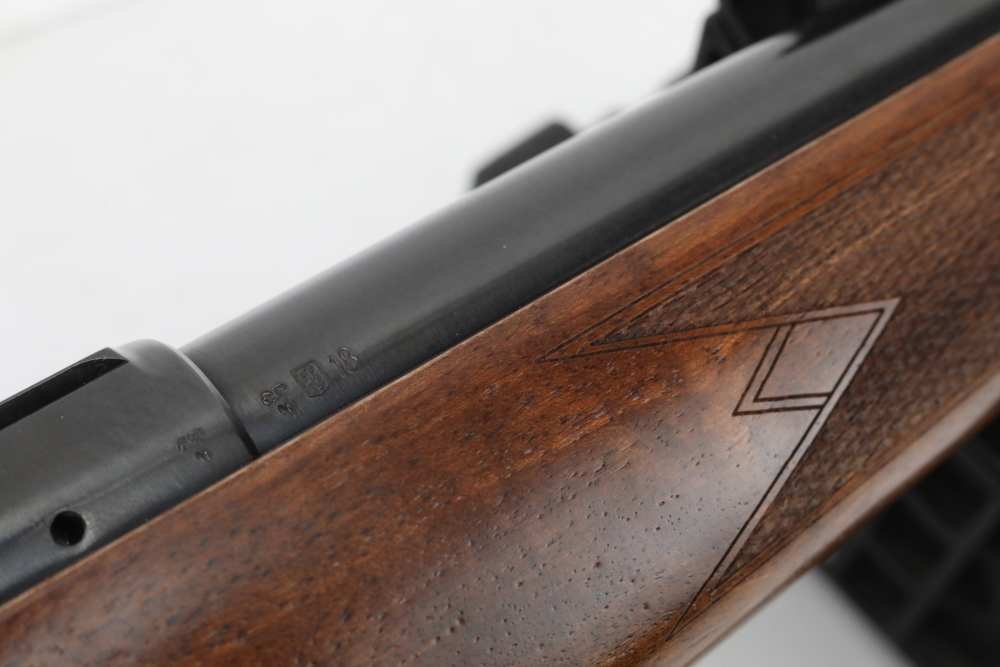 CZ 527 American 17 Remington! LNIB! Walnut! NICE! NO Reserve!-img-49