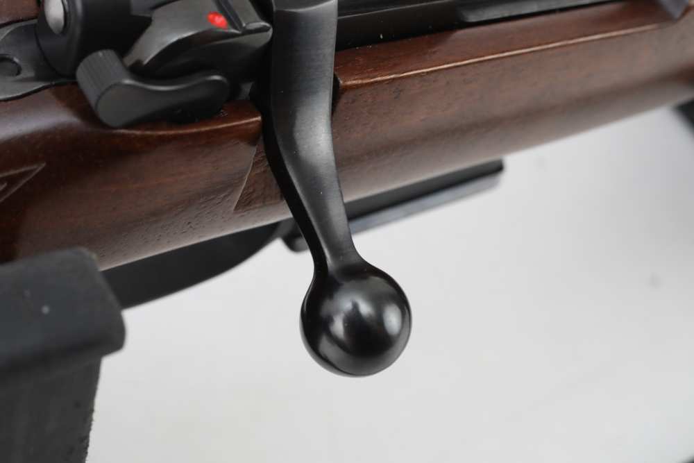 CZ 527 American 17 Remington! LNIB! Walnut! NICE! NO Reserve!-img-26