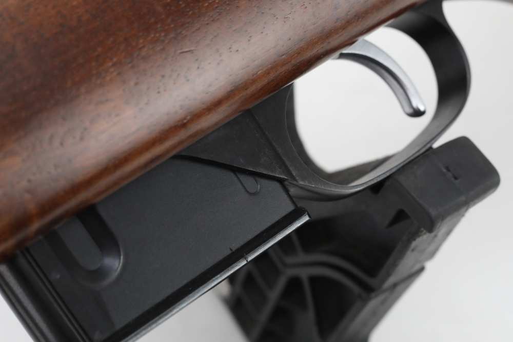 CZ 527 American 17 Remington! LNIB! Walnut! NICE! NO Reserve!-img-13
