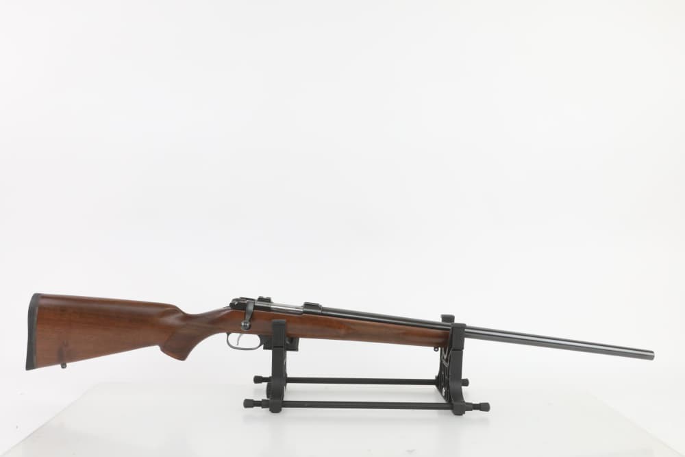 CZ 527 American 17 Remington! LNIB! Walnut! NICE! NO Reserve!-img-1