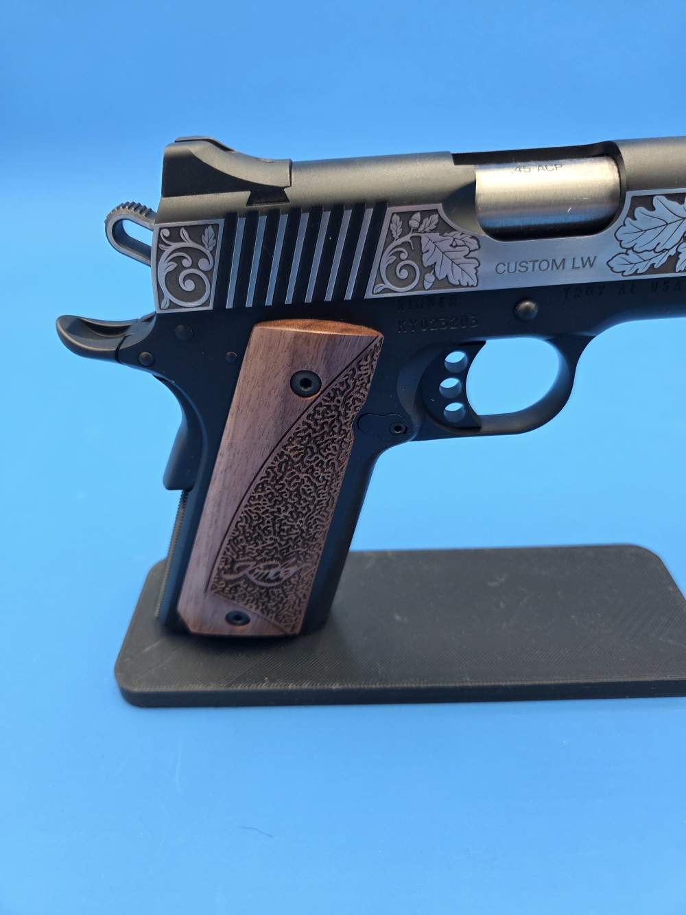 Kimber LW custom 45 ACP engraved 5" barrel deep engraving-img-4