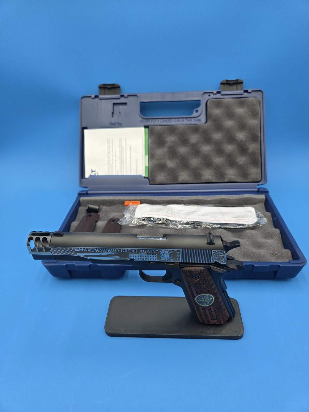 TRUMP compensated Colt 1911 series 70 govt 45 ACP 5" barrel engraved-img-7