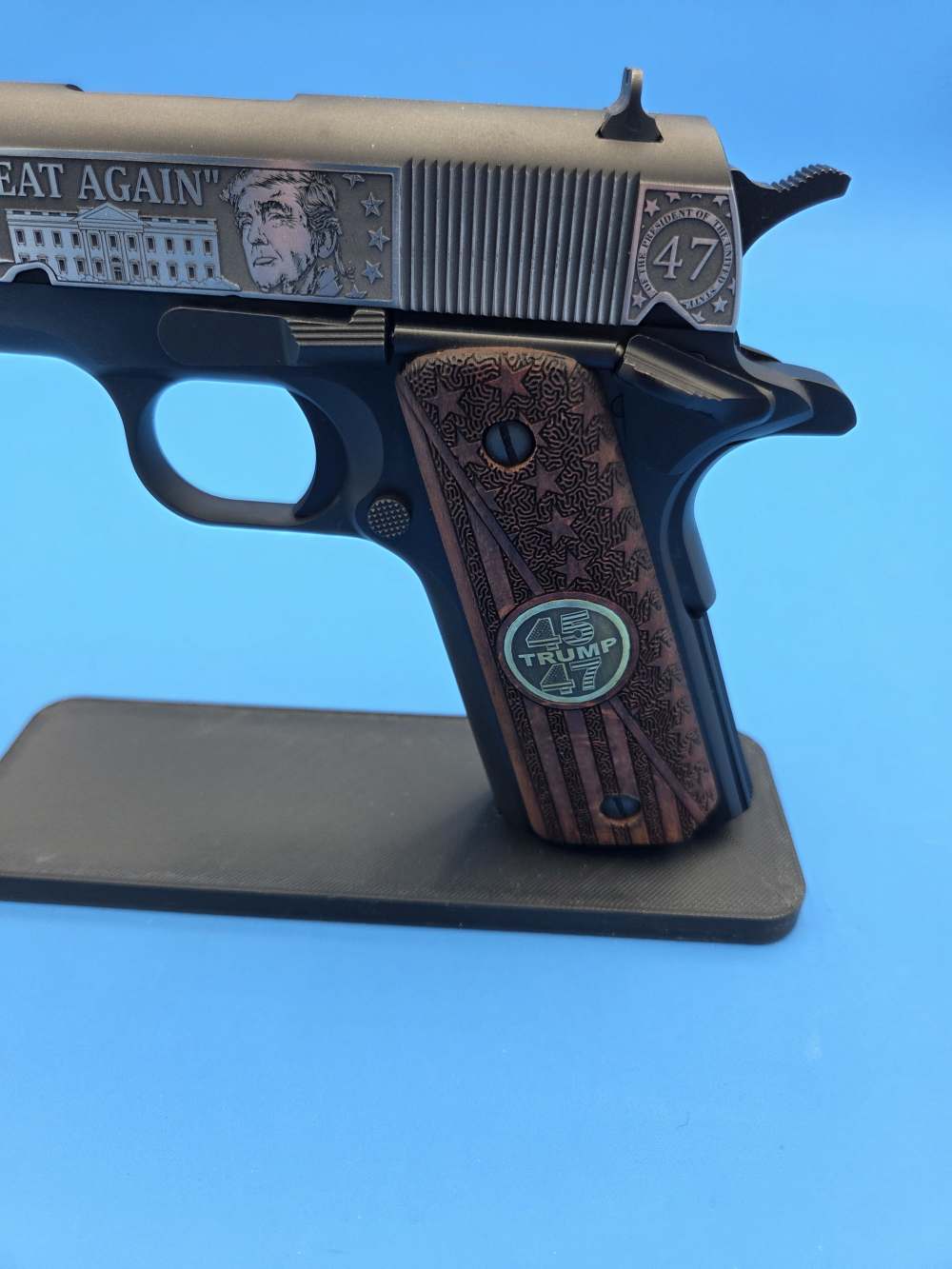 TRUMP compensated Colt 1911 series 70 govt 45 ACP 5" barrel engraved-img-5