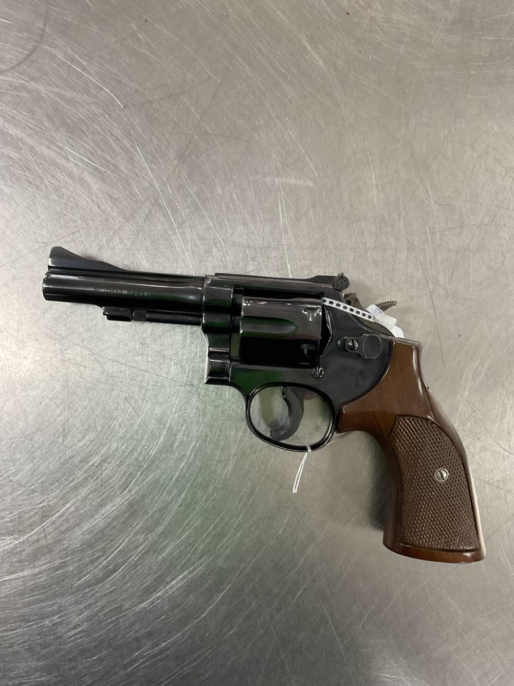 Smith and wesson 15-3 38spl very good condition -img-0