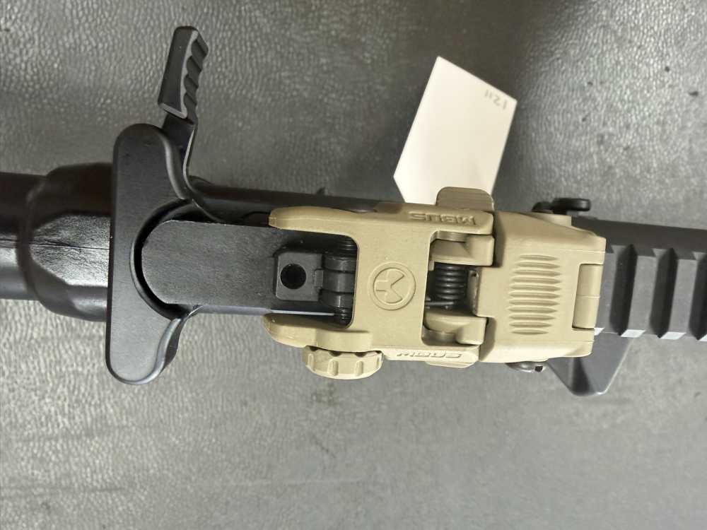 Smith and Wesson M&P15-22 rifle-img-12