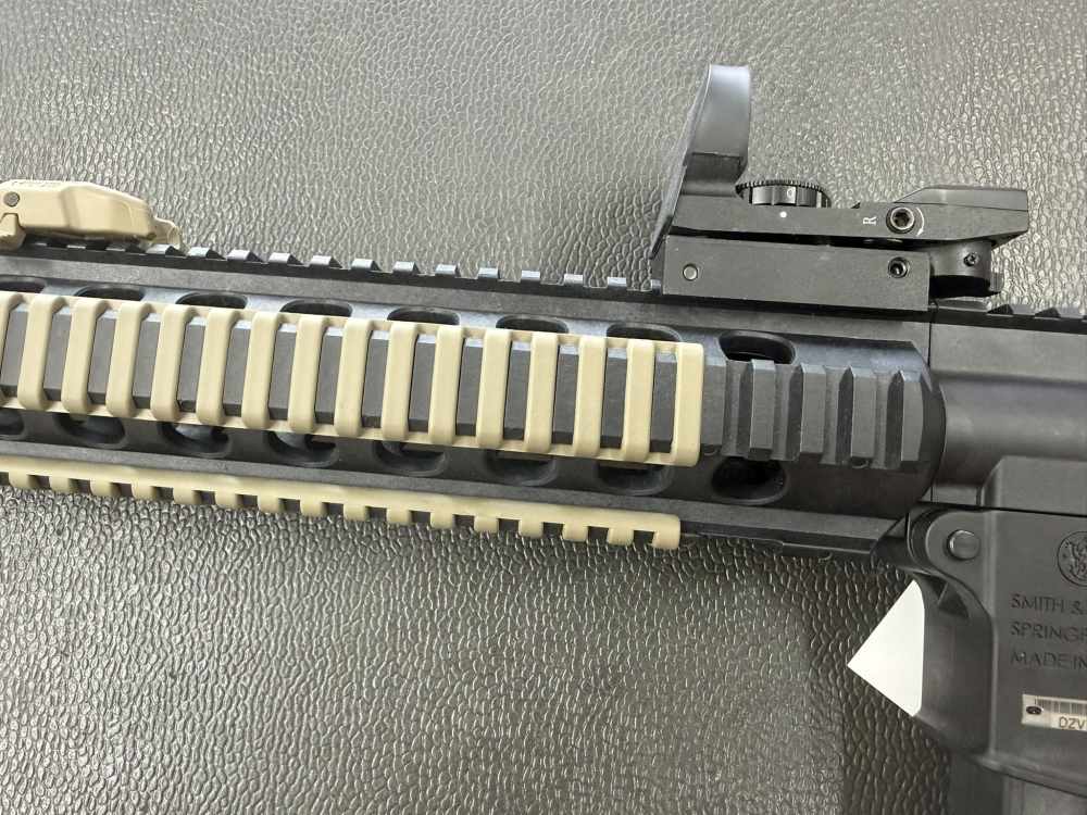 Smith and Wesson M&P15-22 rifle-img-9
